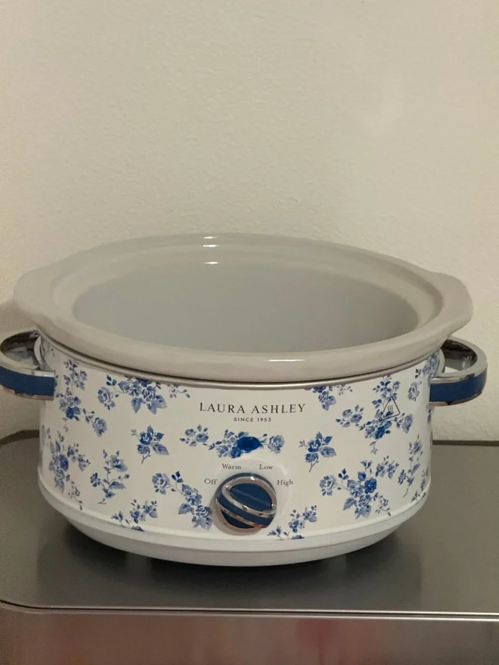 LAURA ASHLEY Slow Cooker Crockpot,  3.7 Quart